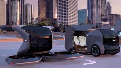 డ్రైవర్ లేకుండా ఎగిరే కారు వచ్చేసిందొచ్చ్.. సిఈఎస్ 2021లో ప్రవేశపెట్టిన జనరల్ మోటార్స్..