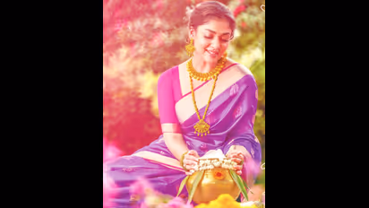 நயன்தாரா - விக்னேஷ் சிவனுக்கு நிச்சயதார்த்தம் முடிந்து விட்டதா? மோதிரத்தோடு வெளியான வைரல் புகைப்படம்!