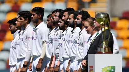 భారత్ బలంగానే ఉన్నా సిరీస్ మాత్రం కంగారూలదే : రోహిత్ మాజీ కోచ్ ఝలక్