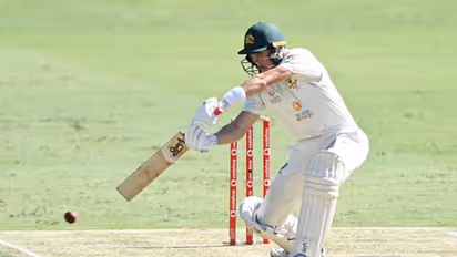 സിഡ്‌നി ടെസ്റ്റ്: ആദ്യദിനം വില്ലനായി വെളിച്ചകുറവ്; ദക്ഷിണാഫ്രിക്കയ്‌ക്കെതിരെ ഓസ്‌ട്രേലിയക്ക് മികച്ച തുടക്കം