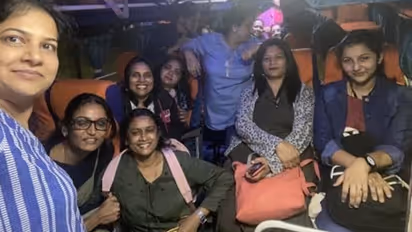 ಧಾರವಾಡ ಅಪಘಾತದ ಘೋರ ಚಿತ್ರಗಳು..ಬಾಲ್ಯದ ಗೆಳತಿಯರೆಲ್ಲ ದುರಂತಕ್ಕೆ ಬಲಿ