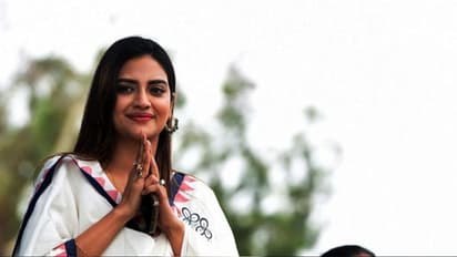 ബിജെപി കോറൊണവൈറസിനേക്കാള് അപകടമെന്ന് നുസ്റത്ത് ജഹാന്; മറുപടിയുമായി ബിജെപി