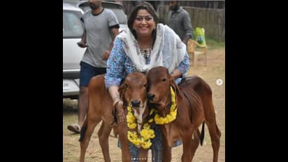 ತೋಟದ ಮನೆಯಲ್ಲಿ ಕರು, ಕುರಿ ಮರಿಗಳನ್ನು ಮುದ್ದಾಡಿದ ರಕ್ಷಿತಾ ಪ್ರೇಮ್