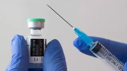 করোনা-টিকা নেওয়ার পরে তেলাঙ্গনায় স্বাস্থ্যকর্মীর মৃত্যু, কোনও সম্পর্ক নেই বলেই দাবি প্রশাসনের