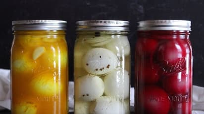 నోరూరించే ఉల్లి, అల్లం, ముల్లంగి ఊరగాయలు.. ఇంట్లోనే రెడీ...