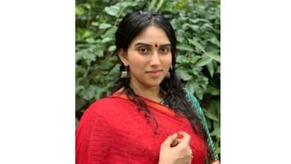 സാരിയില്‍ മനോഹരിയായി താരപുത്രി; ചിത്രങ്ങള്‍ വൈറല്‍