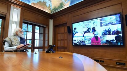 ವಾಕ್ಸಿನೇಷನ್ ಮೇಲ್ವಿಚಾರಣೆ ಮಾಡಿದ ಮೋದಿ; ಮೊದಲ ದಿನ 1.91 ಲಕ್ಷ ಮಂದಿಗೆ ಲಸಿಕೆ!