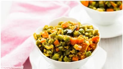 ബീൻസ് കാരറ്റ് തോരൻ ഇങ്ങനെ ഉണ്ടാക്കി നോക്കൂ...