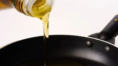 बाजार में बिक रहा है नकली सरसों का तेल, इस तरह घर पर ही चुटकियों में करें असली की पहचान