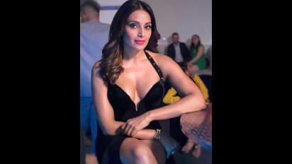 বিপাশাকে দেখেই যৌন লালসা, বলিউডের অন্দরে আজও দাপিয়ে কাজ করছেন এই স্বনামধন্য প্রযোজক