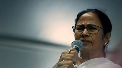 സുവേന്ദു അധികാരിയെ ഒതുക്കാന് ദീദി; ഇക്കുറി ജനവിധി തേടുക നന്ദിഗ്രാമില്നിന്ന്