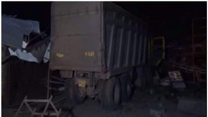 സൂറത്തിൽ ഫുട്പാത്തിൽ ഉറങ്ങിയ അതിഥി തൊഴിലാളികൾക്ക് മേൽ ട്രക്ക് പാഞ്ഞുകയറി 15 മരണം