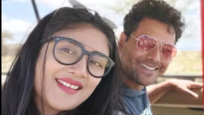 Tathagata-Debolina: ইতি টানতে চলেছেন আট বছরের দাম্পত্য জীবন, দেবলীনা-তথাগতের বিয়ে ভাঙার খবরে সরগরম টলিউড