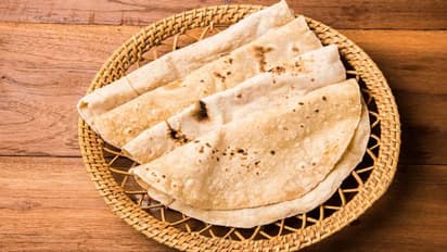 রাতে রুটি খাচ্ছেন, ময়দার না আটার, করোনা কালে জেনেনিন সঠিক ইমিউনিটি কোনটায়