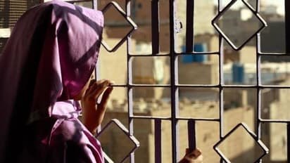 ఒకే కూతుర్నని చెప్పి.. తల్లి ఆస్తులమ్ముకున్న ఖతర్నాక్ లేడీ..