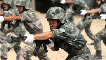 भारत के खिलाफ साजिश: चीन की सेना में पाकिस्तानी अफसर तैनात, PLA के अलावा चीनी दूतावास में पाक का हस्तक्षेप