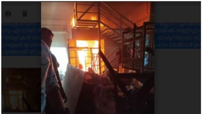 കയര് മെഷിനറി മാനുഫാക്ചറിങ് കമ്പനിക്ക് തീപിടിച്ചു, ലക്ഷങ്ങളുടെ നഷ്ടം