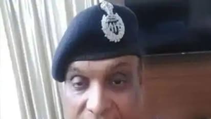 ये IPS चल रहा फरार, पीछे पड़ी यूपी पुलिस...जानिए आखिर इस अफसर ने ऐसा क्या कर डाला