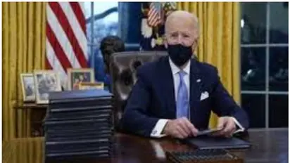 ട്രംപിനെ തിരുത്തി ബൈഡൻ; ആദ്യം ഒപ്പിട്ടത് മാസ്ക് നിർബന്ധമാക്കുന്ന ഉത്തരവിൽ