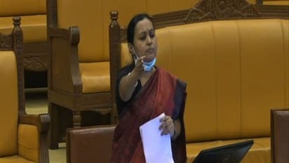 സ്വപ്നയെ തൊട്ടടുത്തിരുത്തി ഭക്ഷണം കൊടുത്ത് നർമസംഭാഷണം നടത്തിയത് പ്രതിപക്ഷ നേതാവ്: വീണ ജോർജ്ജ്