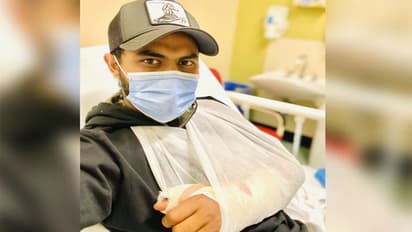 పూజారా ఆ పనిచేస్తే... సగం మీసం గీయించుకుంటా.. అశ్విన్ ఛాలెంజ్