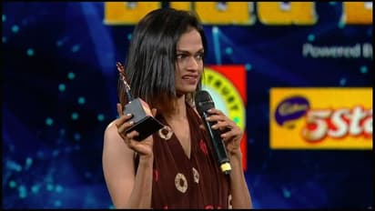 கதர் துணி கொடுத்த காமலுக்கே ஆப்பு வைக்க பார்த்தாரா சுசி..? முகத்திரையை கிழிந்த ரசிகை..!