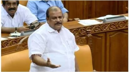 പീഡനക്കേസിലെ പരാതിക്കാരിയായ കന്യാസ്ത്രീക്ക് എതിരെ മോശം പരാമര്ശം; പി സി ജോര്ജിന് ശാസന