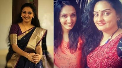 'മലയാളത്തിലെ പത്മിനിക്കൊപ്പം തമിഴിലെ പത്മിനി'; ചിത്രം പങ്കുവച്ച് അനുശ്രീ