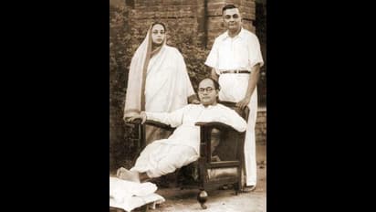 'सिविल सेवा में 4th रैंक टॉपर थे देशभक्त नेताजी', 11 बार जेल भेजे गए सुभाष चंद्र बोस से जुड़े 10 Rare फैक्ट्स