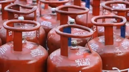 சிலிண்டர் மீது ஈரமான துணி போடுங்க...திடீரென்று சிலிண்டர்கள் தீர்ந்துவிடும் என்ற பதற்றம் இனி இல்லை..!!