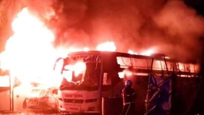 ड्राइवर ने पलभर में 3 करोड़ की बसों को फूंक डाला, बोला-मालिक से गोवा का बदला लेना था..वजह छोटी सी