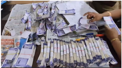 ഇടുക്കിയിൽ 3 ലക്ഷം രൂപയുടെ കള്ളനോട്ടുമായി ആറംഗ സംഘം പിടിയിൽ