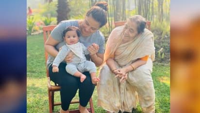 Subhashree-Yuvaan : কুয়াশা ঘেরা রুফটপে রাজের দুই 'Cutie Pie', আদরে চুম্বন মুহূর্তে ভাইরাল