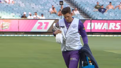 Ashes Series: एशेज सीरीज से पहले ऑस्ट्रेलिया को करारा झटका, अनिश्चित काल के लिए क्रिकेट से दूर हुए टिम पेन