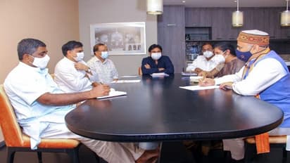 తిరుపతి వివాదం: పవన్ కల్యాణ్ తో బిజెపి నేతల భేటీ