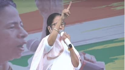 অমিত শাহকে চ্যালেঞ্জ মমতার, বিধানসভা ভোটে ২১১টি আসন পাবেন বলেও জোরাল দাবি