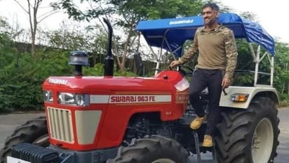 ट्रैक्टर लेकर निकले धोनी किसानों के समर्थन में पहुंचे दिल्ली? सोशल मीडिया पर वायरल हो रहीं तस्वीरें