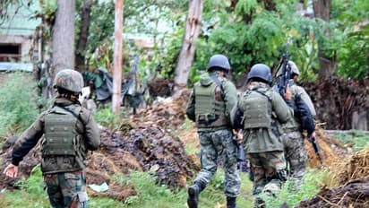 జమ్మూకాశ్మీర్‌లో ఎన్‌కౌంటర్: ఇద్దరు సైనికుల మృతి