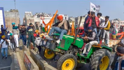 'ഗാസിപ്പൂര്‍ ഒഴിപ്പിക്കലില്‍ തീരുമാനം പിന്നീട്'; സേനയെ വിന്യസിച്ചത് സംഘര്‍ഷശ്രമം തടയാനെന്നും യുപി പൊലീസ്