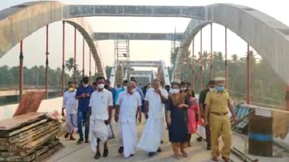 ഗതാഗത കുരുക്കിന് അറുതി; കോഴിക്കോടിനെയും കണ്ണൂരിനെയും ബന്ധിപ്പിക്കുന്ന കോരപ്പുഴ പാലം യാഥാർത്ഥ്യമാകുന്നു