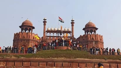 'ത്രിവര്ണ പതാകയെ അപമാനിച്ചത് രാജ്യം പൊറുക്കില്ല'; പ്രതികരണവുമായി കേന്ദ്രം