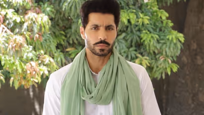 Delhi Police announce Rs 1L cash reward for information on Deep Sidhu, 3 others in R-Day violence case