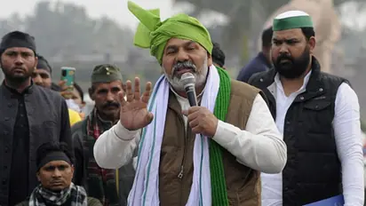 ಪೊಲೀಸರ ಎದುರಿಸಲು ರೈತರ ಹೊಸ ತಂತ್ರ!