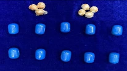 నాలుగు కిలోల బంగారం మింగేశారు.. కానీ దొరికిపోయారు...