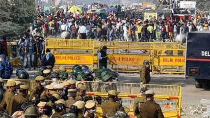 വെള്ളവും വൈദ്യുതിയും വിച്ഛേദിച്ചു, അതിർത്തിയിൽ വൻ പൊലീസ് സന്നാഹം; കർഷക നേതാക്കൾക്കെതിരെ ലുക്കൗട്ട് നോട്ടീസ്