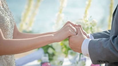 সম্পর্ক হবে সুস্থ ও সুদৃঢ়, জেনে রাখুন ৫টি চাবি কাঠির বিষয়ে