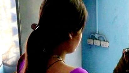 భర్త మర్మాంగాలను కోసేసిన భార్య..!