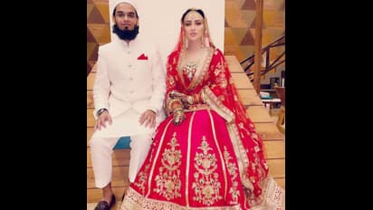 ১২২ তলায় বসে সোনায় মোড়া কফিতে চুমুক, বুর্জ খালিফা-য় ব্রেকফাস্টে নজর কেড়ে ভাইরাল সানা