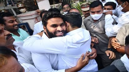 రాష్ట్రాన్ని దోచుకున్నాడు కాబట్టే.. జగన్ రెడ్డి జైలునుంచి తలదించుకుని వచ్చాడు..