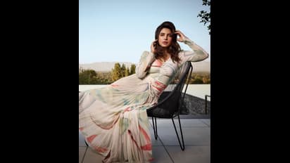 இன்ஸ்டாகிராம் மூலம் பணத்தை அள்ளும் பிரியங்கா சோப்ரா... ஒத்த போஸ்ட்டுக்கு கோடிகளில் கொட்டும் துட்டு...!